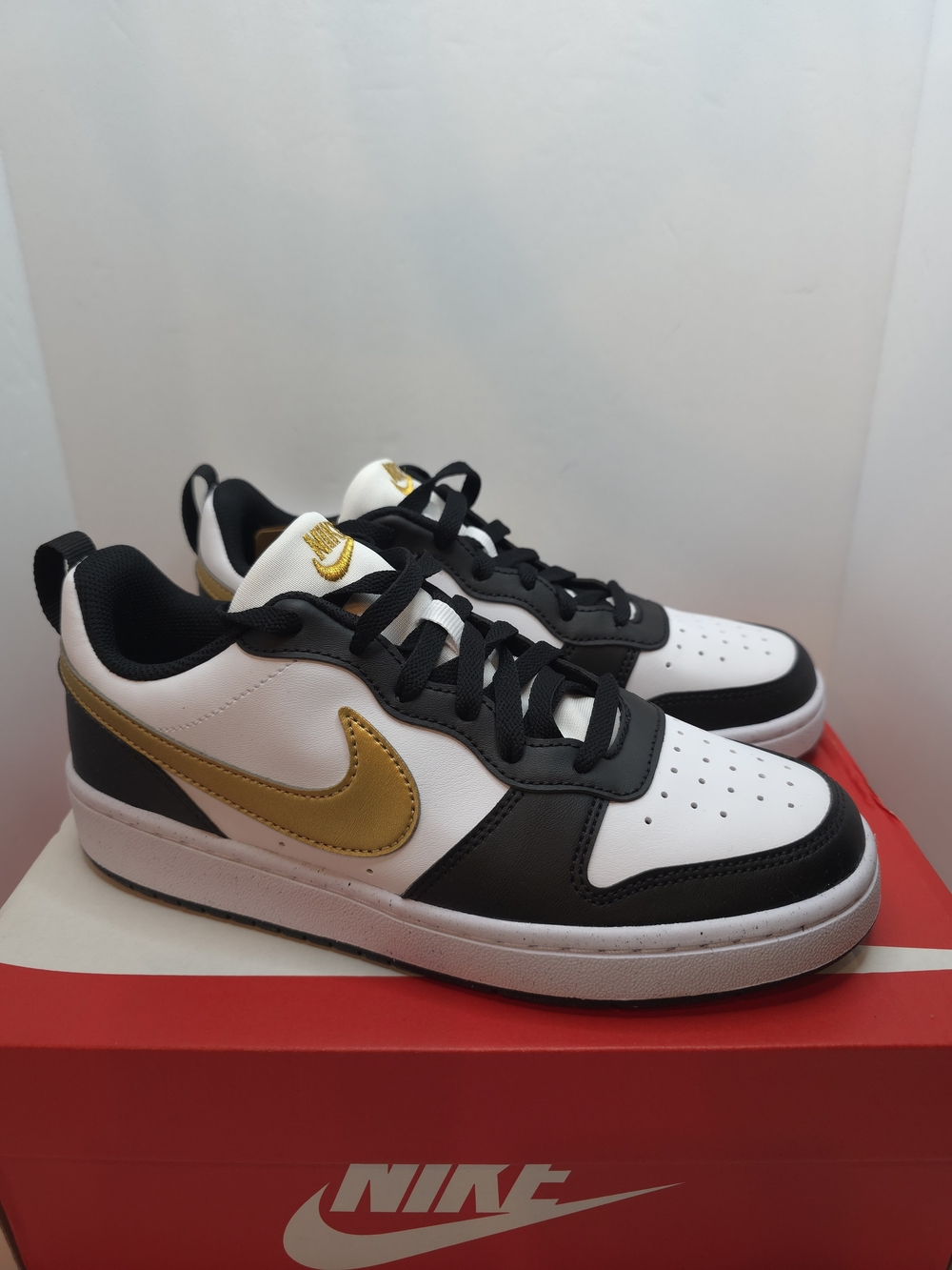 Nike DV5456-008 Court Borought Low Recraft (GS) Size 6y/7.5W Black/metallic Gold